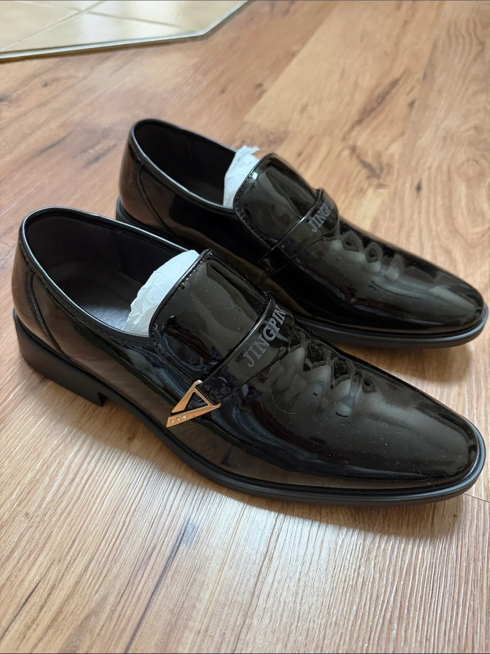 Men's Jingpin Black Patent Leather Dress Loafers, NWOT, size 40 (US 7)